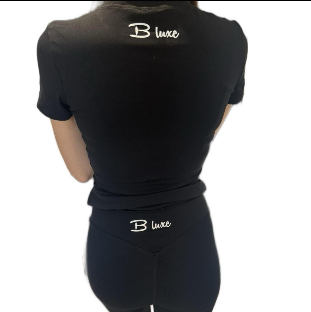 Women's gym sets available in 2 colours